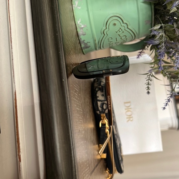 Authentic Dior sunglasses - Picture 2 of 8